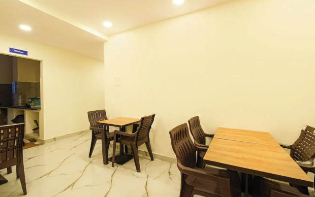 Fabhotel Vk'S Gandimaisamma