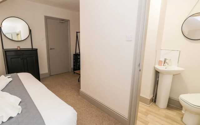 Rose Suite
