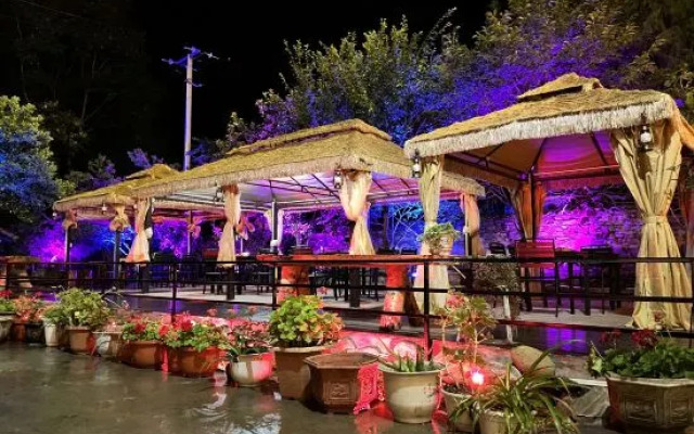 Danba Countryside Mountain Resort