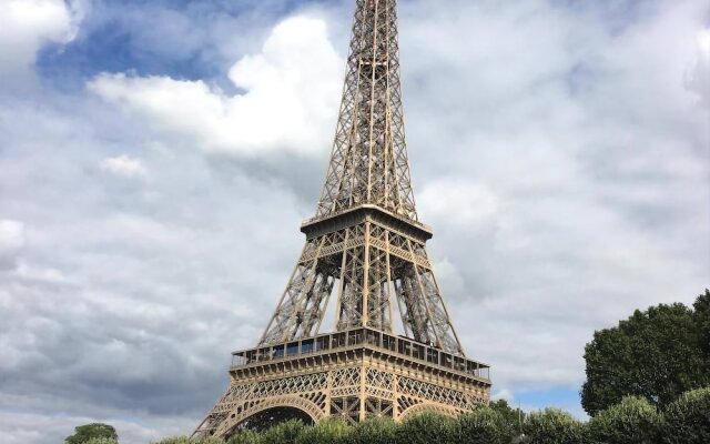 Invalides Tour Eiffel