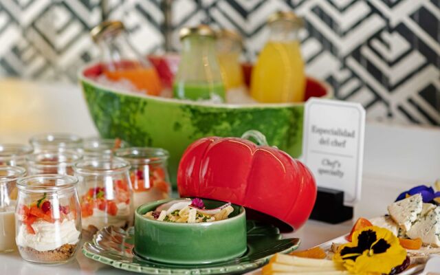 NH Collection Valencia Colón