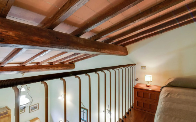 Tranquil Farmhouse in Terranova Bracciolini near Nightlife