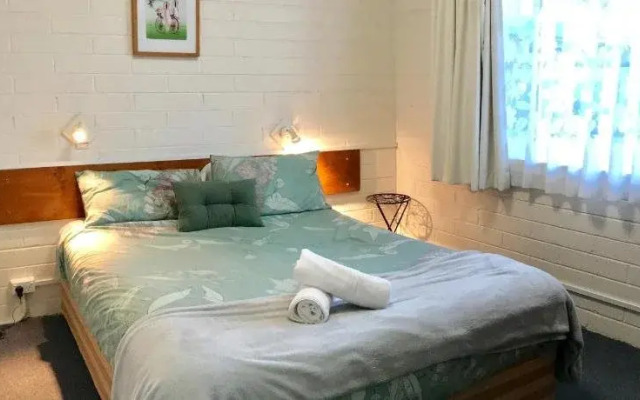Kon Tiki Apartments