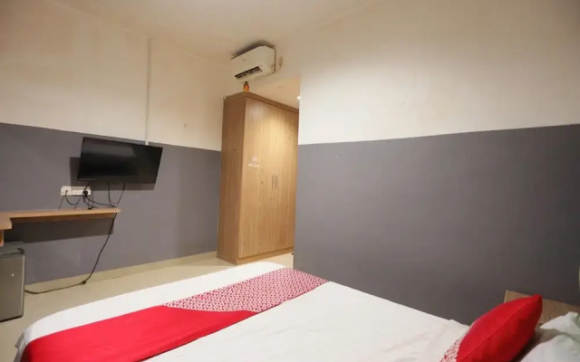 OYO 92988 City Room