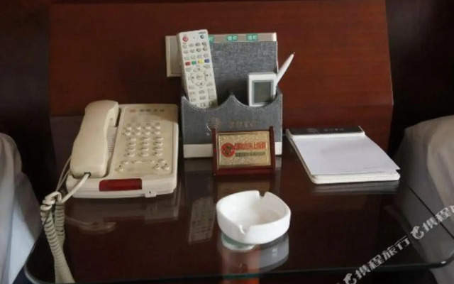 Yanshi Hotel