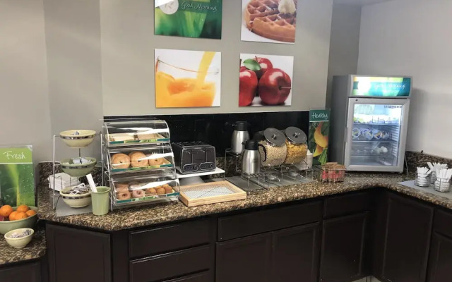 Quality Inn & Suites Meridian - West Boise