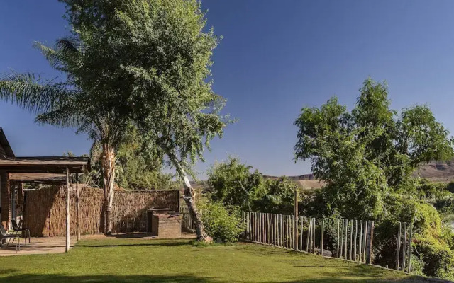 Orange River Rafting Lodge by Country Hotels