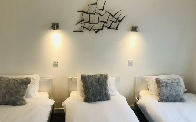Arma Short Stays - Iffley Road