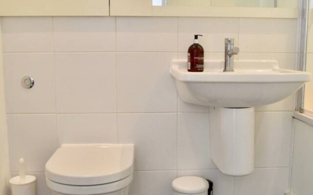 Stylish 1 Bedroom Flat In Amazing Location