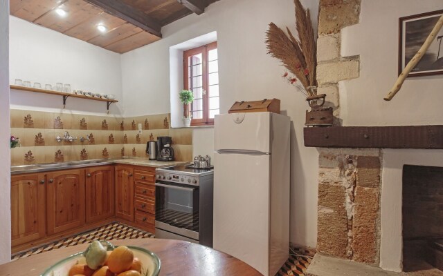 Kasteli Studios & Apartments