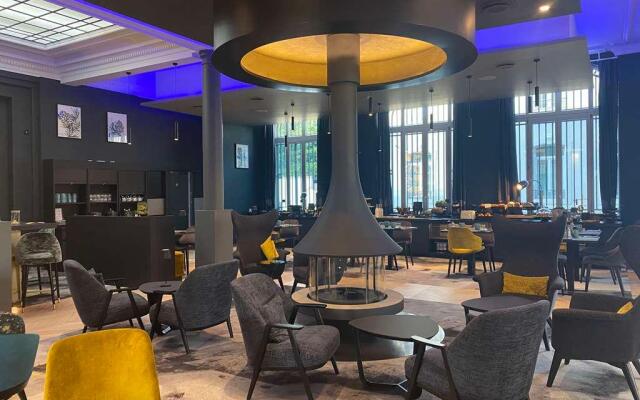 Best Western Premier Le Chapitre Hotel & Spa