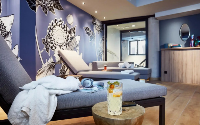 Me and All Hotel Hanover, by Hyatt