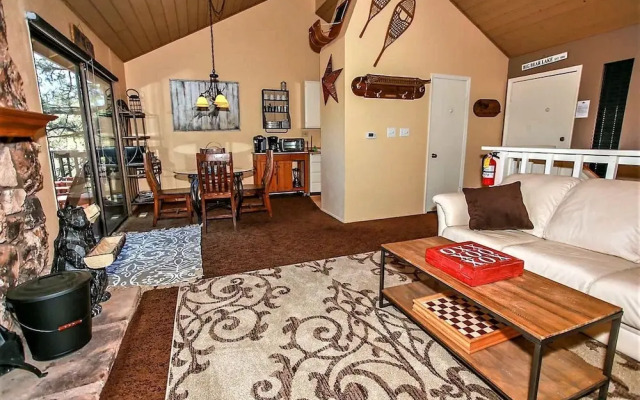 Crazy Bear Lookout-1778 by Big Bear Vacations