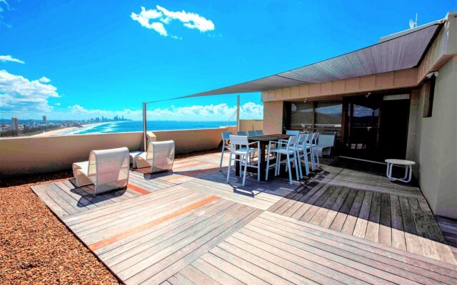 Gemini Court Holiday Apartments