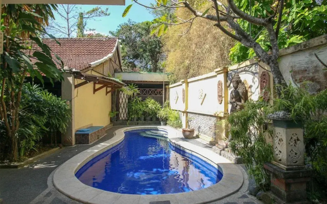 Airy Sanur Hang Tuah 84 Bali