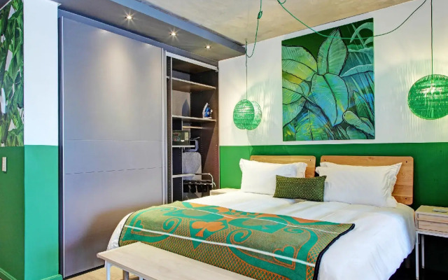 Stock Exchange Apartment Hotel