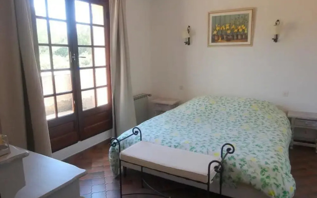 Eaux Vives - Belle Villa De Vacances Dans Un Domaine Privée Du Haut Var