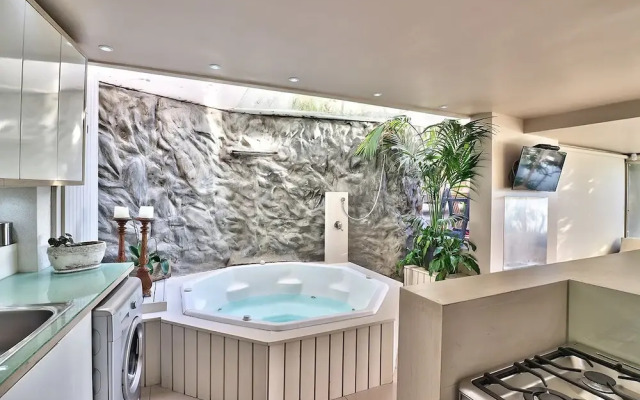 Clifton Bungalow