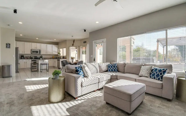 Heated Pool & Game Room: Family Home in Scottsdale