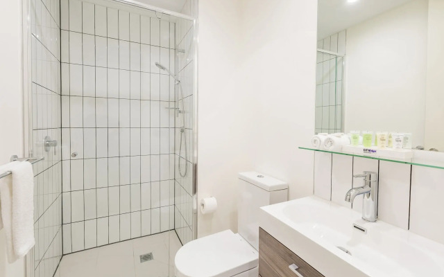 City Edge Box Hill Apartment Hotel