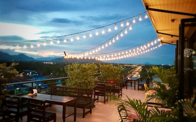 Hataara Hua Hin