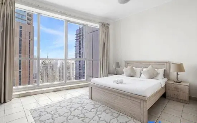 Spacious 2BR Apartment with Marina & Gulf Views