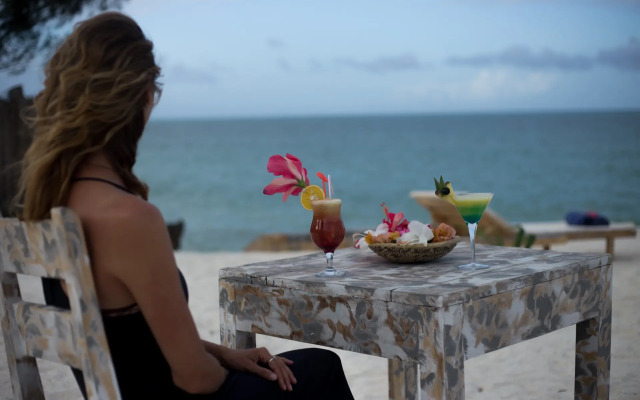 Zanbluu Beach Hotel