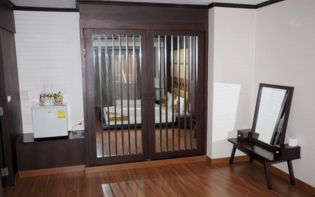 Ayutthaya Thanee Hotel – Guest Rooms – Ayutthaya