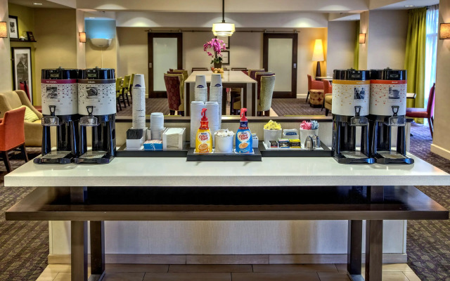 Hampton Inn by Hilton Dunn