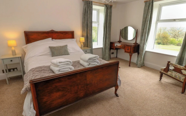 Thistlewood House