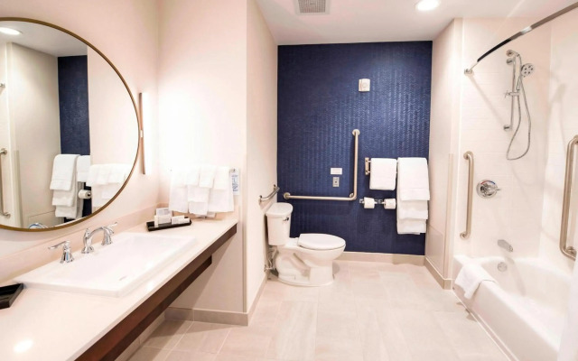 Fairfield Inn & Suites by Marriott Ottawa Airport