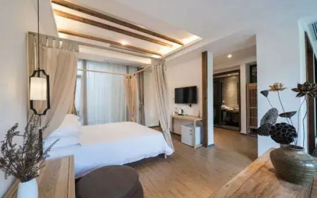 Weihelai Holiday Villa