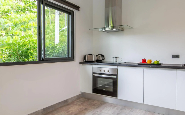 Villa Sawadee, 2br, 500m from the beach