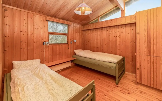 Awesome Home in Vatne With 4 Bedrooms and Wifi