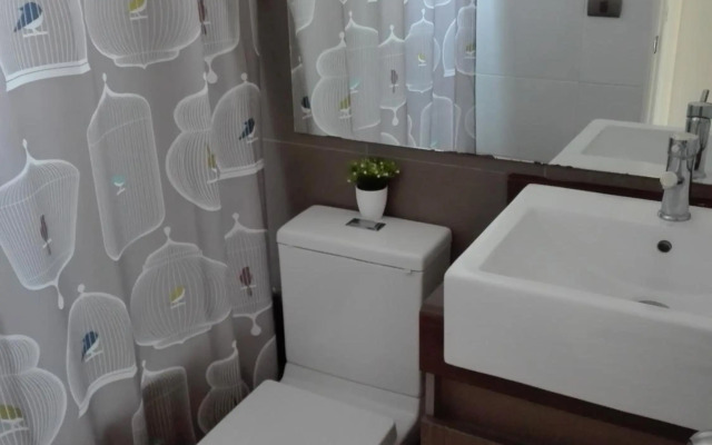 CONDOMINIO GRAN MARINA 2D 2B piscina 5p 604