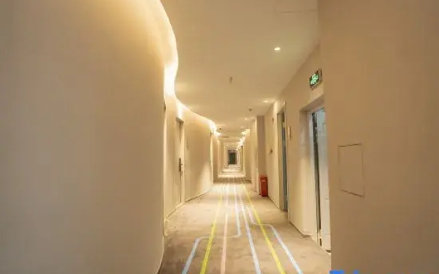 WanYoo Esports Hotel (Shanghai Xinqiao Yafanyalecheng)