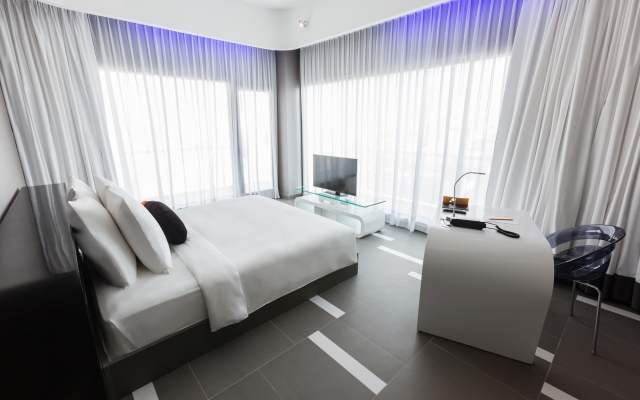 SUN & MOON, Urban Hotel