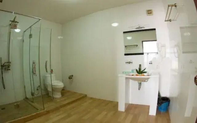 Oceania Boutique Hotel