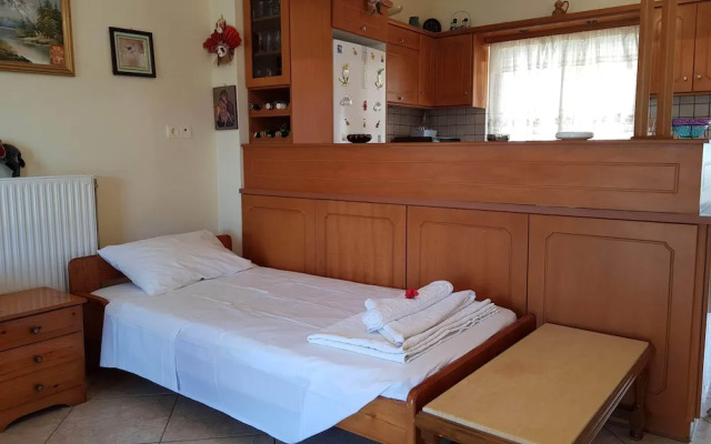 Eftihia's Traditional House