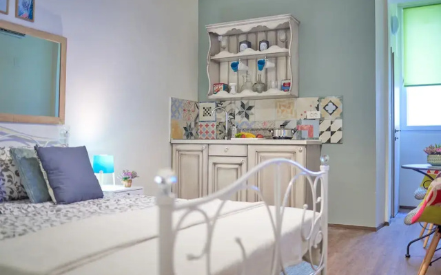 Old City Romantic Studios