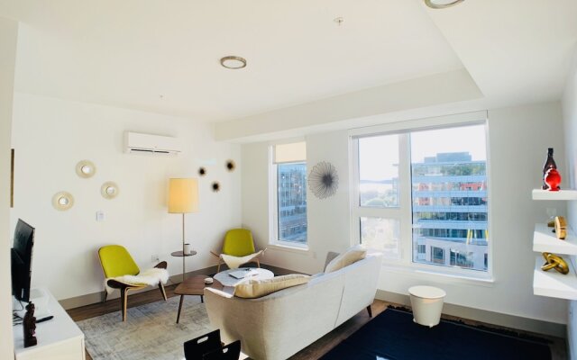 Top Floor with Amazing Views