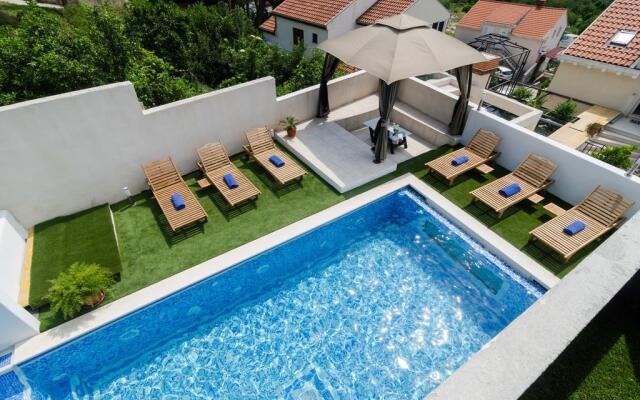 Villa Luciana Residence
