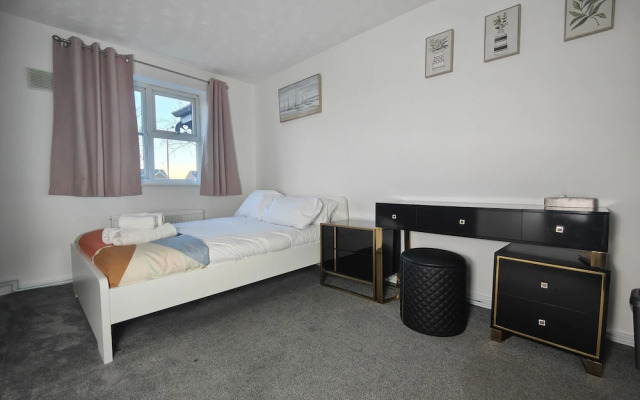 Tyburn Home, Birmingham With Free Parking