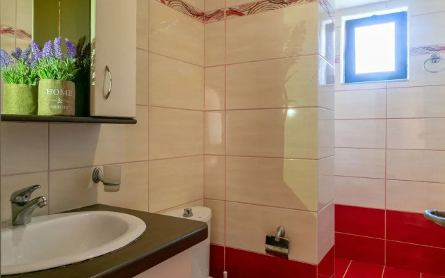 Akis Villa Studios & Apartments with Pool