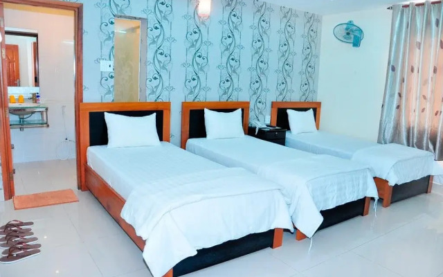 Tin Hoa Hotel 1