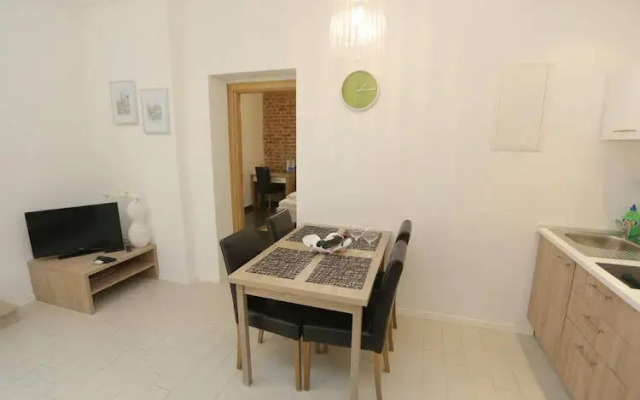 Zadar Street Apartments and Room