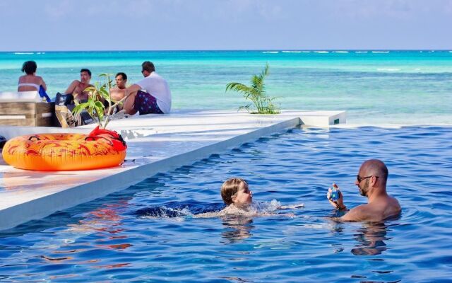 Upendo Beach Boutique Hotel