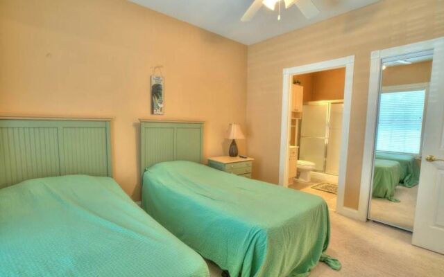 Magnolia Pointe 203 4821 2 Br condo by RedAwning
