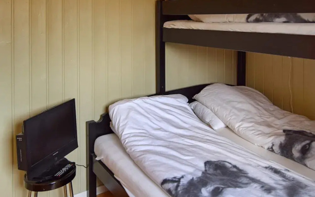 8 Person Holiday Home in Åseral