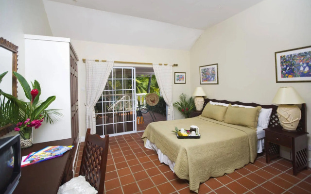 Marigot Beach Club and Dive Resort